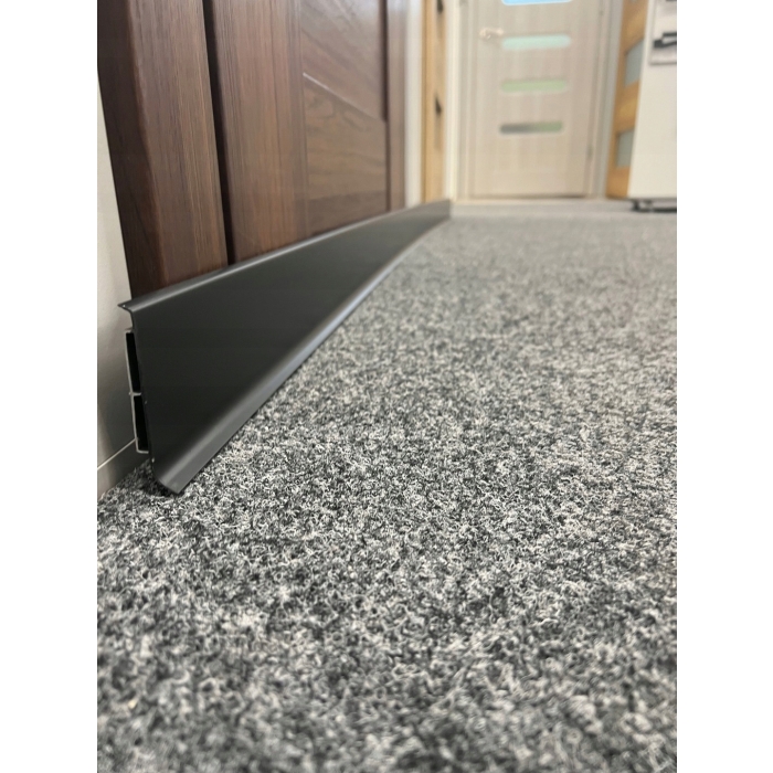 Listwa przypodłogowa VOX VILO LINELA Czarna 412 MAT dł. 2,00mb